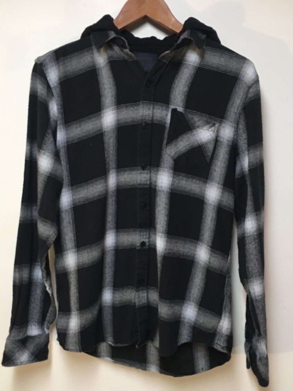 Nomad Mens Button Up M Flannel Hooded Black Plaid Cotton Cozy Casual Skater